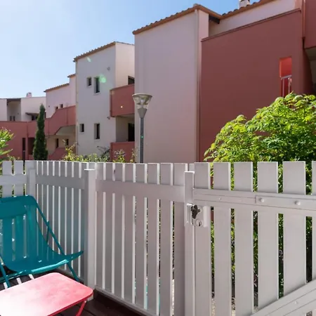 Charming Flat Close To The Pond Of *